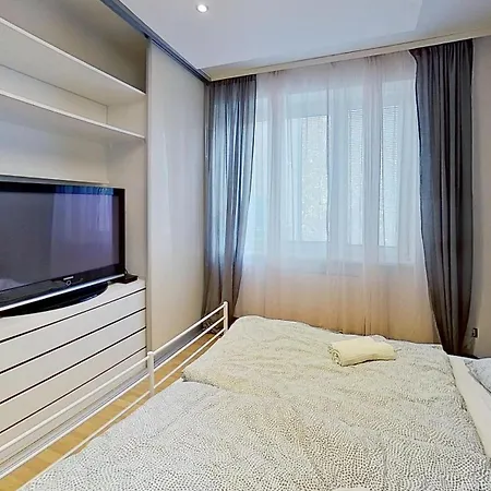 2br With Free Garage Parking, Close To The Historic Centre 公寓 布拉迪斯拉发